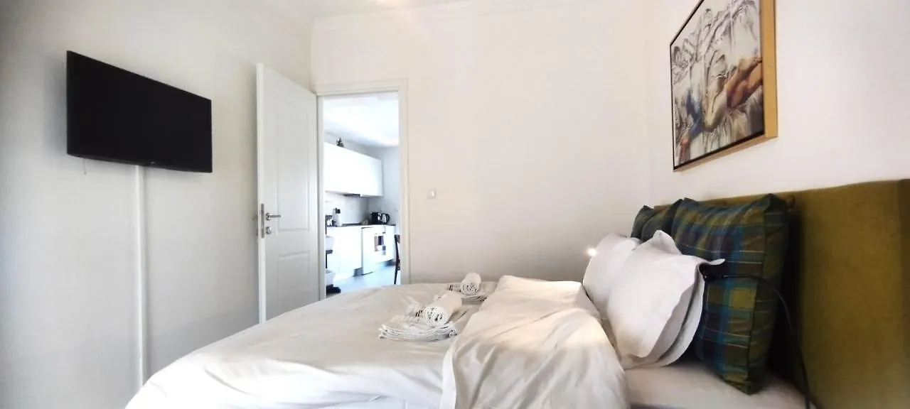 Zennova #9 City Center Pearl Thessaloniki Apartment